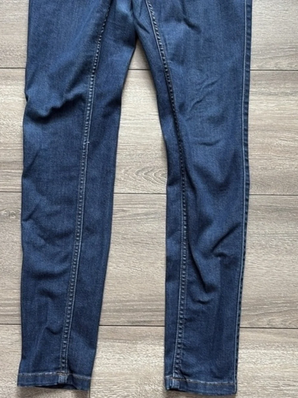 Dark Blue Women's Stretch Skinny Jeans - Picture 7 of 7